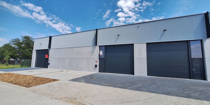 Bedrijfsvastgoed te huur in Olieslagerijstraat 7 bus 2, 8830 Hooglede