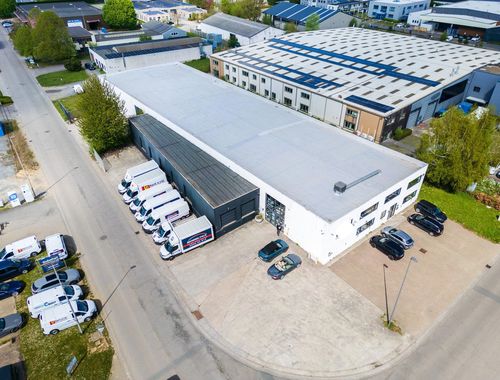                                         Bedrijfsgebouw te huur in Wavre, € 12.000
