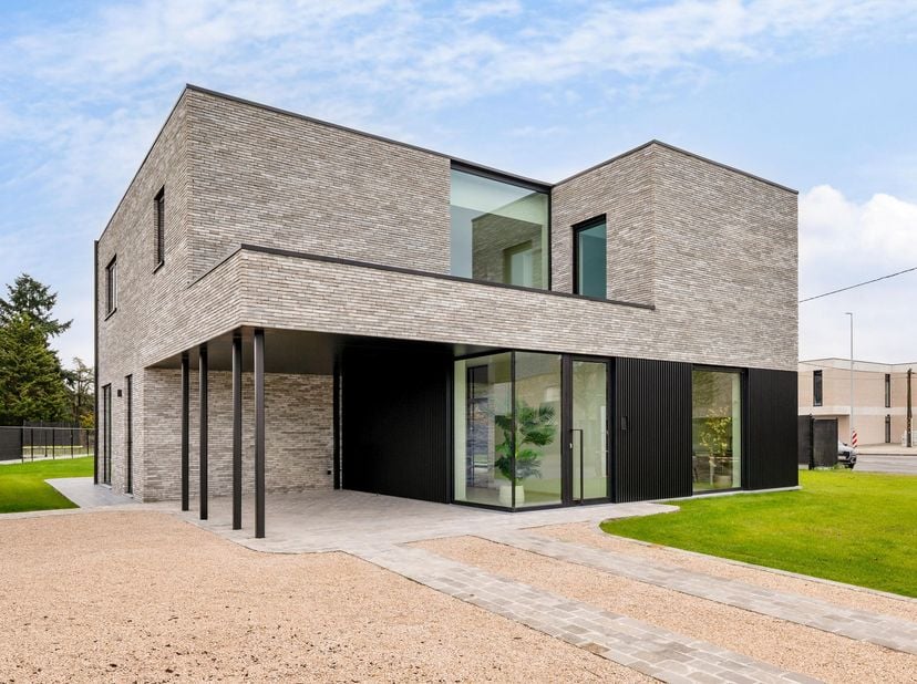 Maison à vendre
                    à 2400 Mol