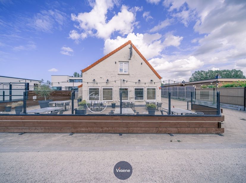 Handelspand voor horeca op een perceel van 1.467 m² - gelegen in Wilskerke op een drukke baan met veel passage -&amp;nbsp;het volledige pand werd gerenove