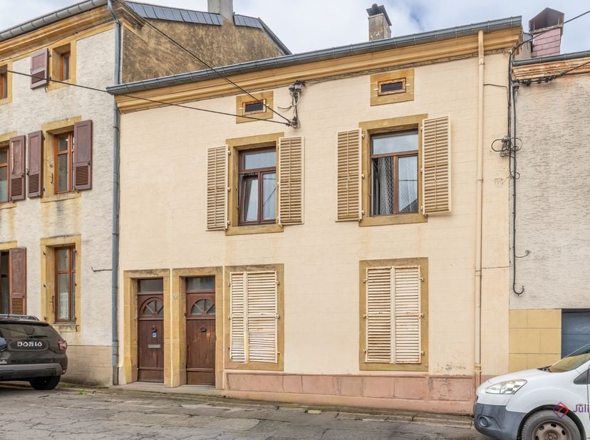 Appartement te koop
                    in 6760 Virton