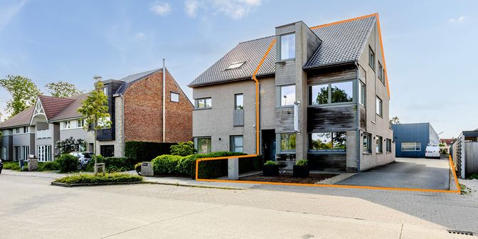 Bedrijfsvastgoed te koop in Sint-Pietersmolenstraat 9, 8000 Sint-Pieters