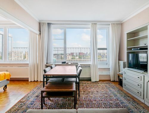                                         Studio met slaaphoek te koop in Berchem, € 209.000
