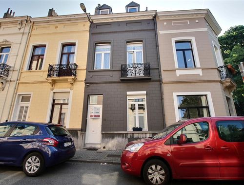                                        Woning te huur in Etterbeek, € 2.500
