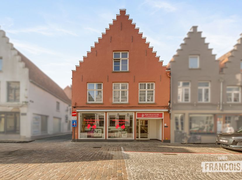 Huis te koop in Ezelstraat 17,
                    8000 Brugge