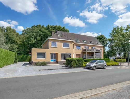                                         Commercieel Gebouw te koop in Munsterbilzen, € 879.000
