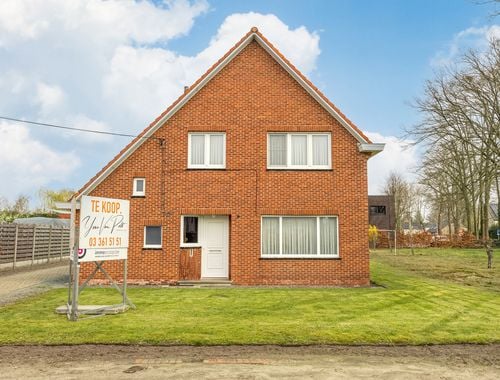                                        Maison à vendre à Halle, € 349.000
