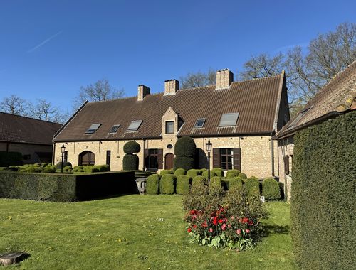                                         Maison exceptionnelle à louer à Edegem, € 2.550
