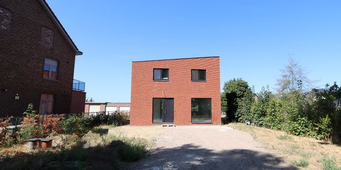 Huis te koop in Venlosesteenweg 309, 3640 Kessenich