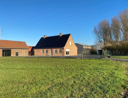                                         Maison à louer à Deerlijk, € 1.000
