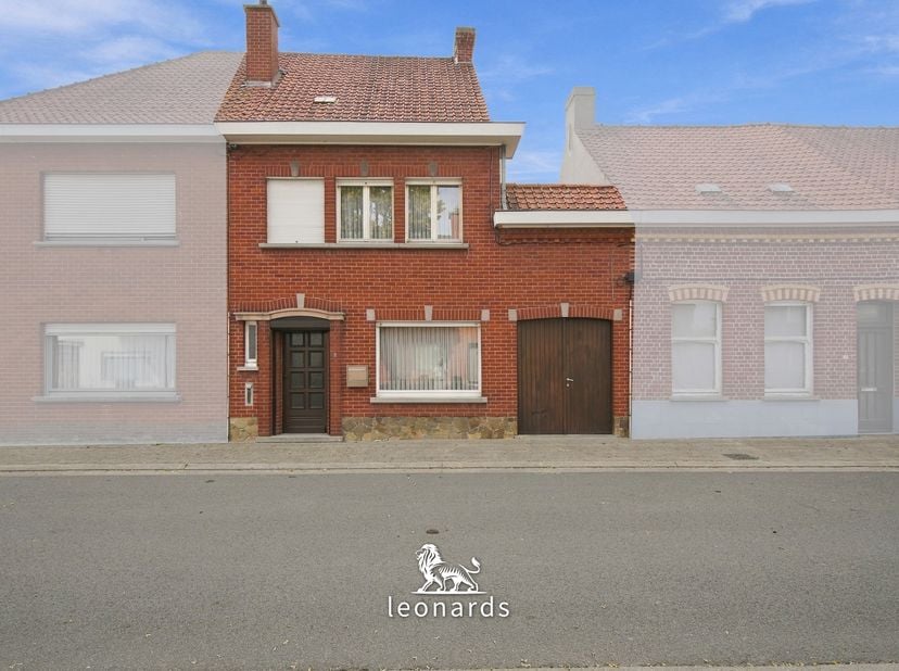 Huis te koop in Desselgemstraat 9,
                    8540 Deerlijk