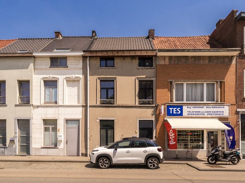 Charmant gerenoveerde woning binnen de ring van Leuven – Kapucijnenvoer<br />
Op een toplocatie bevindt zich deze prachtig gerenoveerde en uitstekend