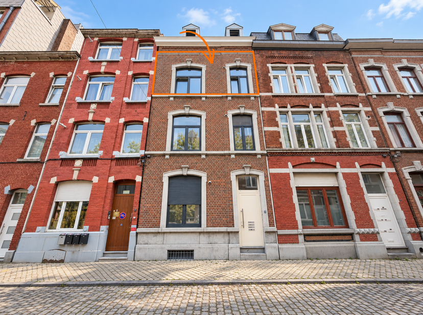 Appartement te huur in Rue Porte Grumsel 15 bus 21,
                    4000 Liège