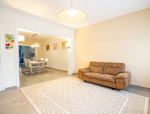                                         Woning te koop in La Louvière, € 168.000

