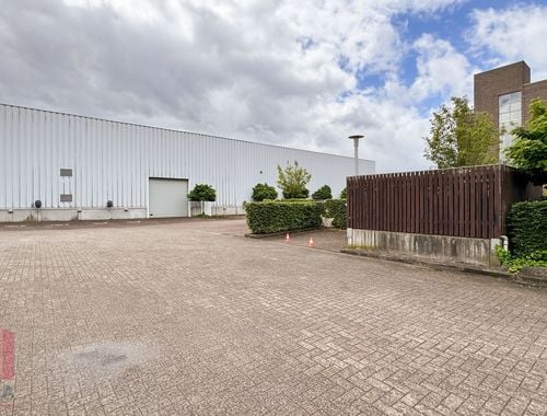                                         Bedrijfsgebouw te huur in Kontich, € 43.988
