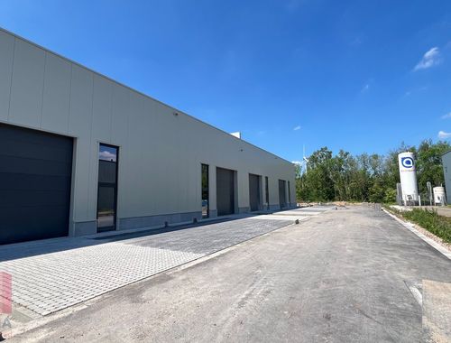                                         Bedrijfsgebouw te koop in Genk, € 276.750
