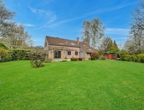                                         Villa à louer à Lasne-Chapelle-Saint-Lambert, € 2.750
