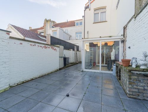                                         Eengezinswoning te koop in Sint-Kruis, € 319.000
