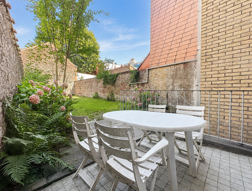                                         Appartement à louer à Saint-Gilles, € 1.430
