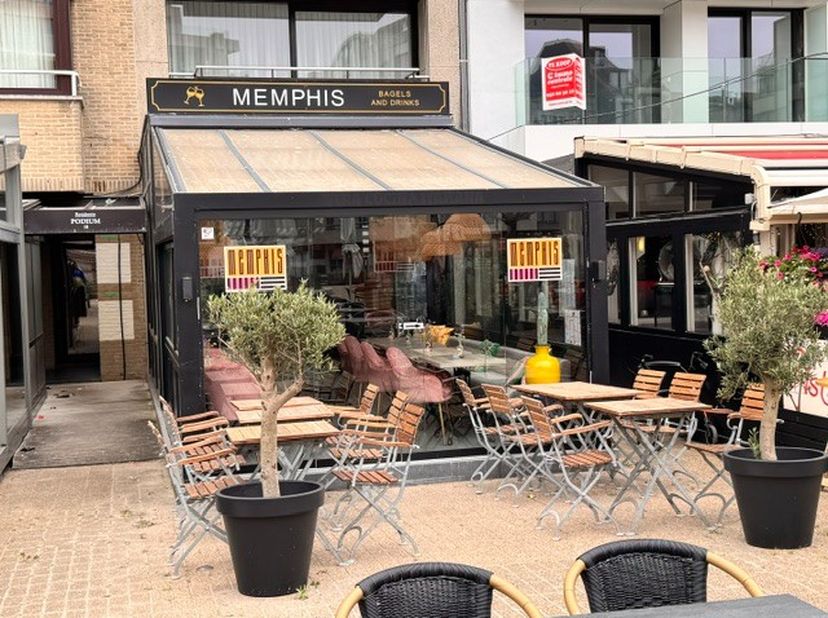 Op de meest prestigieuze verbinding tussen de Zeedijk en de Lippenslaan bevindt zich deze uitzonderlijke horecazaak. Wie op zoek is naar maximale zich