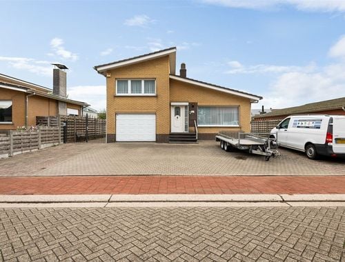                                         Eengezinswoning te koop in Brecht, € 399.000
