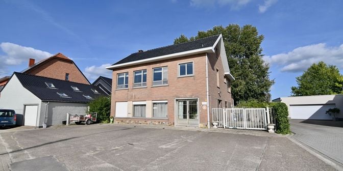 Bedrijfsvastgoed te koop in Eynestraat 95, 3800 Zepperen