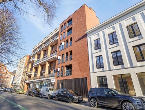                                         Appartement te huur in Kortrijk, € 1.000
