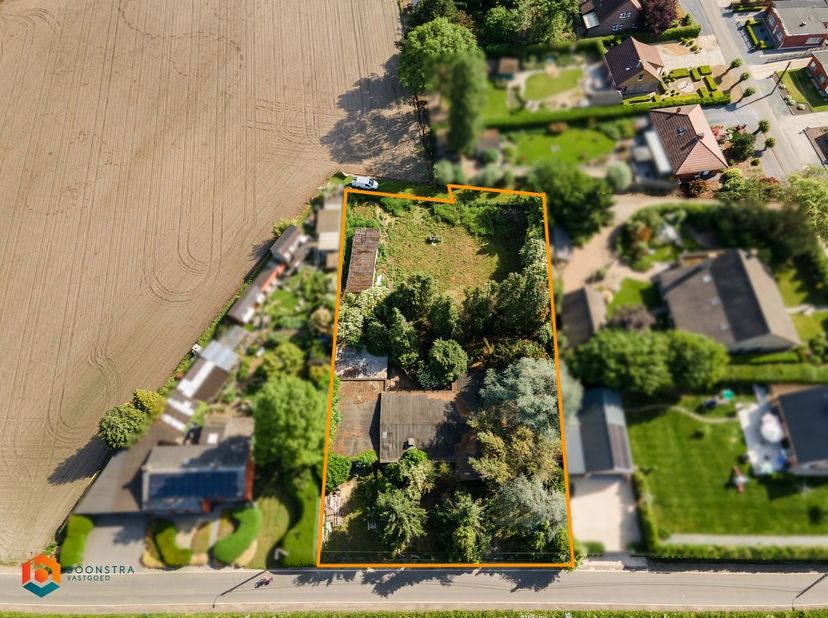 Op een goede locatie in Heist-op-den-Berg bevindt zich deze te renoveren gelijkvloerse woning met 3 slaapkamers en aanhorigheden.&amp;nbsp;U geniet hier v