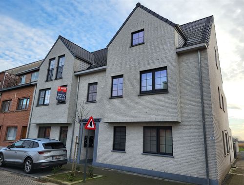                                         Appartement te huur in Puurs, € 895
