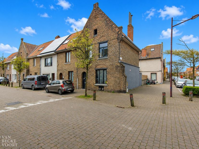 Huis te koop in Spaarzaamheidstraat 89,
                    8400 Oostende