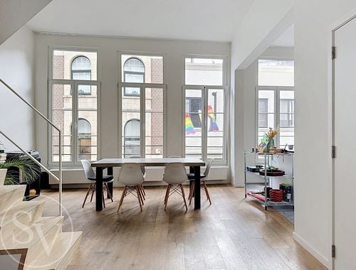                                        Duplex te huur in Antwerpen, € 1.900
