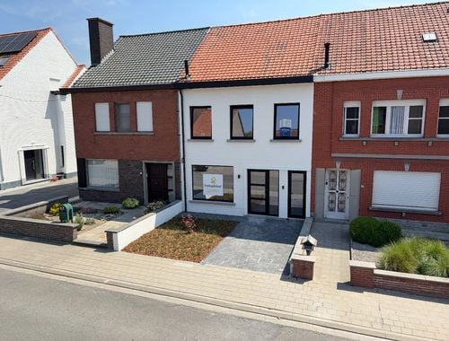                                         Woning te koop in Kuurne, € 385.000
