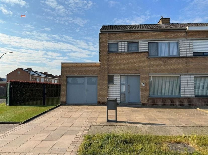 Maison à vendre
                    à 8930 Lauwe