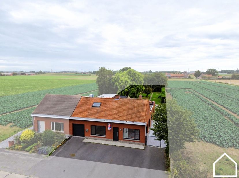 Huis te koop in Steenstraat 4,
                    8906 Elverdinge