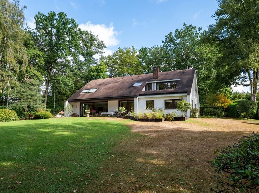 Huis te koop in ,
                    1380 Lasne-Chapelle-Saint-Lambert