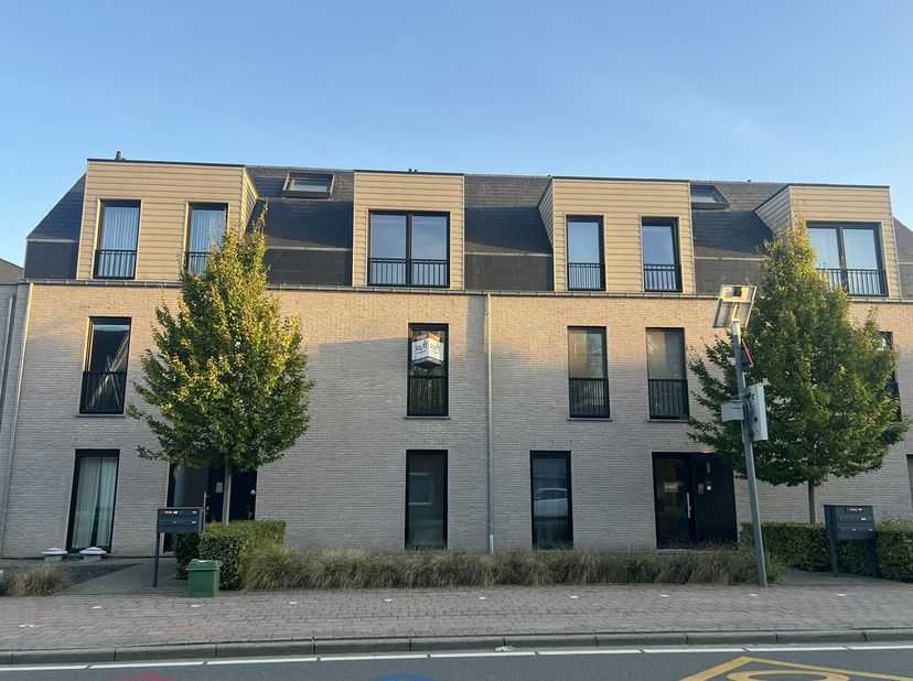Appartement à louer à L. Carréstraat 14B boîte 003,
                    2220 Hallaar