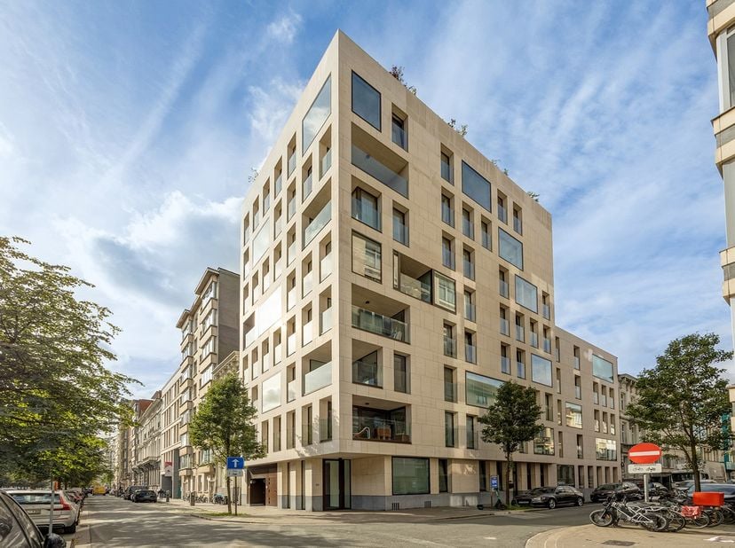 Appartement te koop in Charlottalei 10 bus 403,
                    2018 Antwerpen