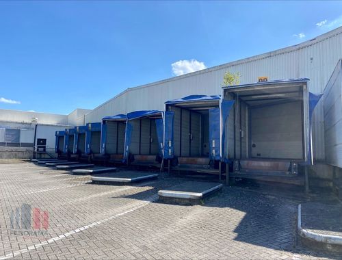                                         Bâtiment d’entreprise à vendre à Sint-Truiden, € 9.806.488
