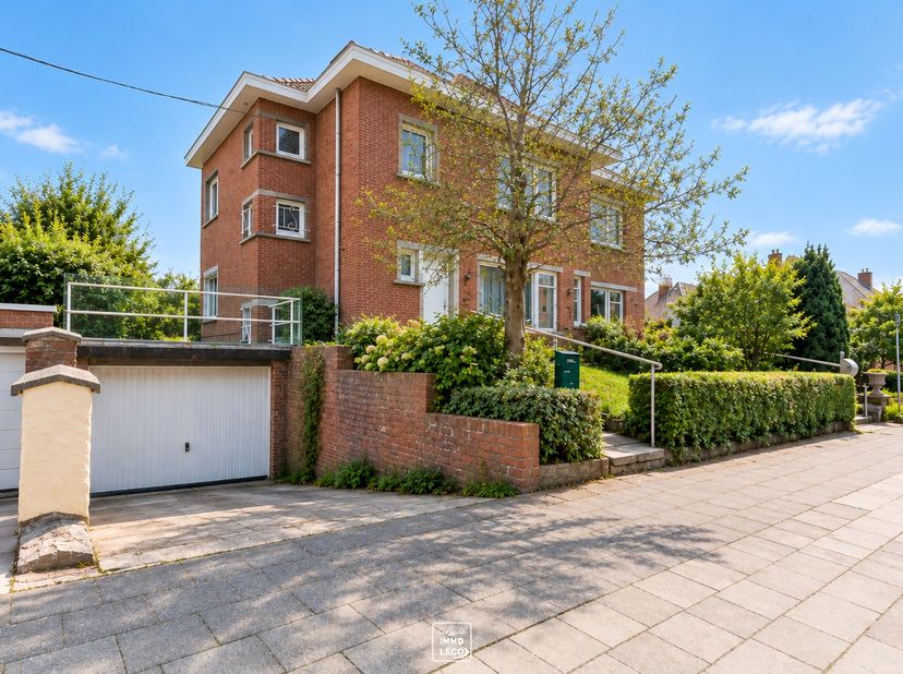 Huis te koop in ,
                    7700 Moeskroen