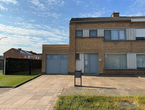                                         Maison à vendre à Lauwe, € 275.000
