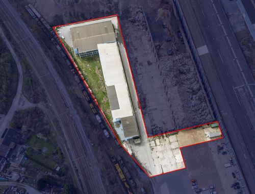                                         Bâtiment d’entreprise à vendre à Auvelais, € 1.250.000
