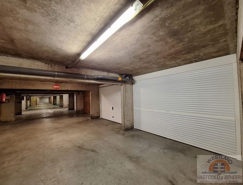                                         Garage à louer à Nieuwpoort, € 130
