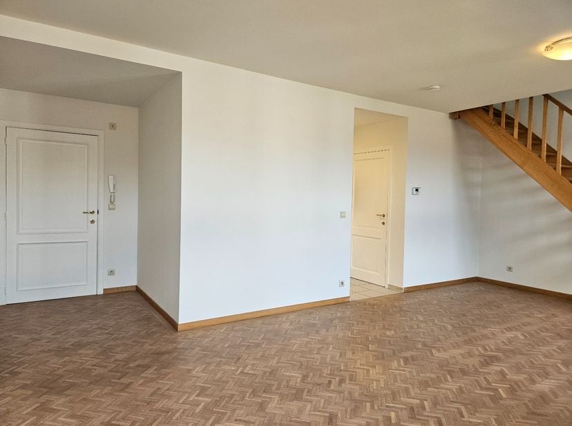 BEZOEK AANVRAGEN ENKEL MOGELIJK VIA VOLGENDE LINK: <br />
https://verlinden.mijnhuurprofiel.be/property/2bac6c4c-f724-495a-9278-07d1374640cf<br />
<br