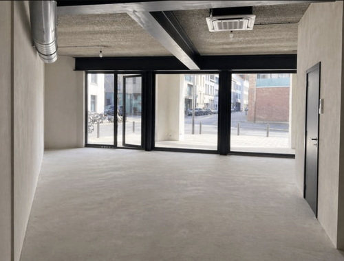                                         Commerce à louer à Antwerpen, € 2.250
