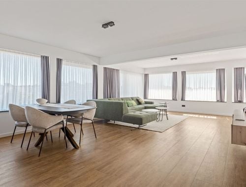                                         Appartement à vendre à Deurne, € 369.000
