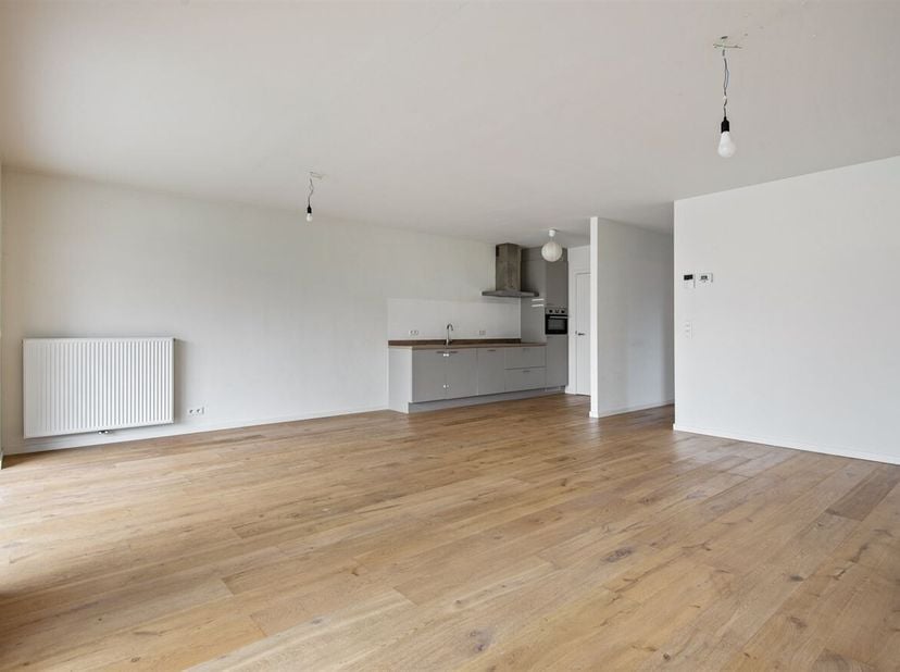 Journée portes ouvertes le samedi 14 mars de 09h30 à 10h30<br />
Dans la paisible Gelaagstraat à Steendorp, cet appartement récent au rez-de-chaussée