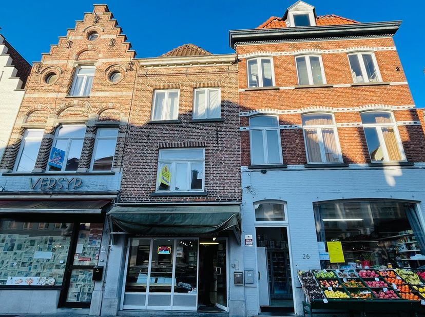 Bien professionnel à vendre
                    à 8000 Brugge