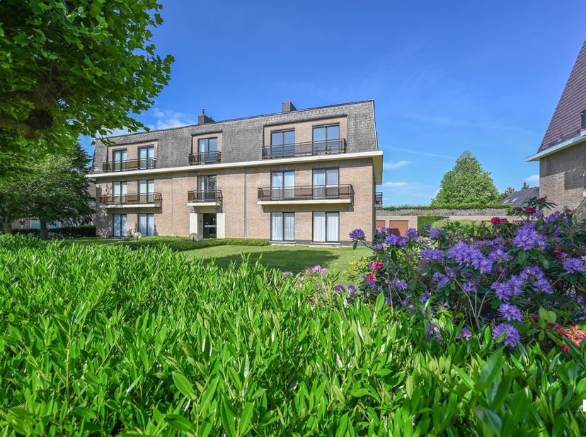 Rustig gelegen appartement met twee slaapkamers op wandelafstand van verscheidene handelszaken, natuurreservaat 'De Zavelput' en Vrije-en de Stedelijk