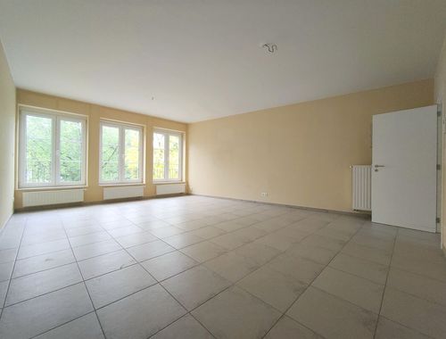                                         Appartement te huur in Tournai, € 1.150
