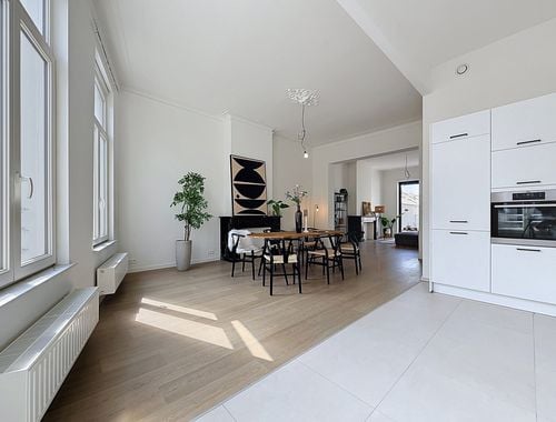                                         Duplex te koop in Elsene, € 535.000
